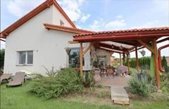 Kiadó Szegedi családi ház hirdetés (81699346)