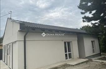 Eladó Martonvásári családi ház hirdetés (86795384)