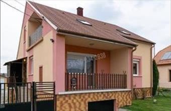 Eladó Máriakálnoki családi ház hirdetés (85941544)