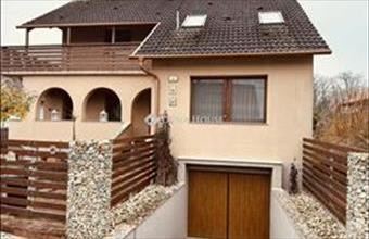 Eladó Felcsúti családi ház hirdetés (65391285)