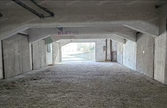 Eladó Kecskeméti egyedi garázs hirdetés (66847541)