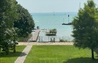 Eladó Balatonkenesei családi ház hirdetés (33557764)