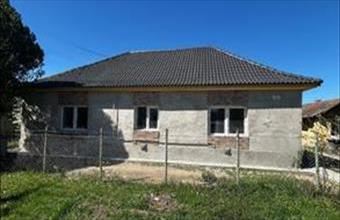 Eladó Újszászi családi ház hirdetés (47353383)