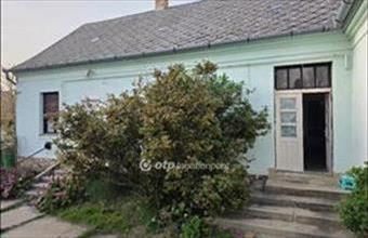 Eladó Marcaltői családi ház hirdetés (22672349)