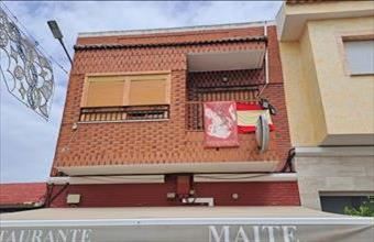 Eladó Spanyolországi sorház hirdetés (38743278)