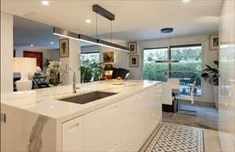 Eladó Spanyolországi tégla lakás hirdetés (87739433)