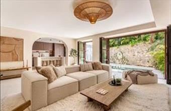 Eladó Spanyolországi sorház hirdetés (74845242)