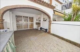 Eladó Spanyolországi sorház hirdetés (33479636)