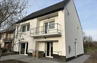 Eladó Baji családi ház hirdetés (65538377)