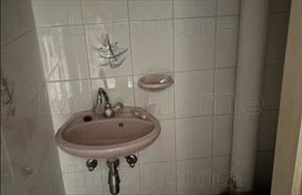 Kiadó Győri üzlethelyiség üzletházban hirdetés (33464868)