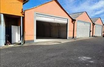 Kiadó Solymári műhely hirdetés (72386379)