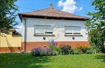 Eladó Dunaföldvári családi ház hirdetés (77957939)