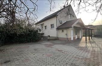 Eladó Vecsési családi ház hirdetés (49899499)