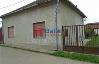 Eladó Tiszakécskei családi ház hirdetés (72679559)