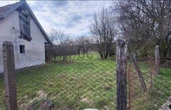 Eladó Csévharaszti lakóövezeti telek hirdetés (13969874)