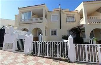 Eladó Spanyolországi sorház hirdetés (37369776)