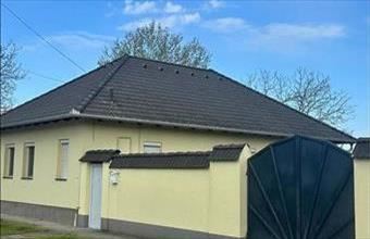 Eladó Szegedi családi ház hirdetés (44772844)