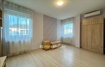 Eladó Budapest XIII. kerületi tégla lakás hirdetés (92857823)