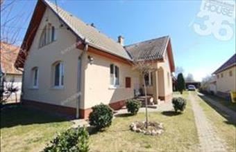 Eladó Kerekegyházai családi ház hirdetés (64369455)