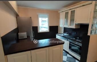 Eladó Budapest II. kerületi csúsztatott zsalus lakás hirdetés (14864743)