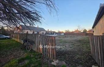 Eladó Hajdúszoboszlói lakóövezeti telek hirdetés (56739764)