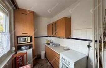 Eladó Győri panel lakás hirdetés (83976557)