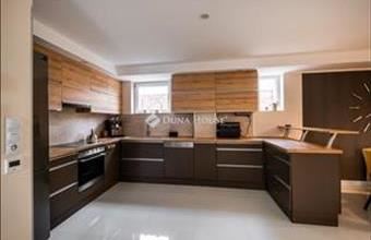 Eladó Balatonalmádi családi ház hirdetés (77527782)