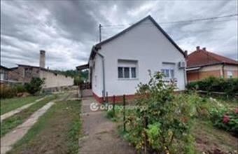 Eladó Hosszúpályi családi ház hirdetés (26674929)