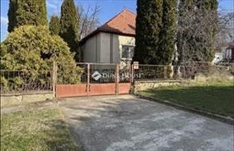 Eladó Pécsváradi családi ház hirdetés (94646593)