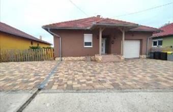 Eladó Mohácsi családi ház hirdetés (92524262)