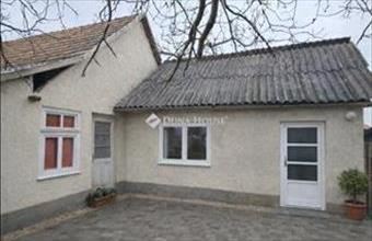 Eladó Tápiószecsői családi ház hirdetés (63434329)