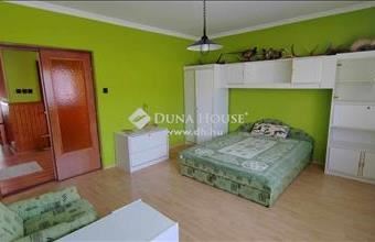 Eladó Eszteregnyei családi ház hirdetés (94733932)