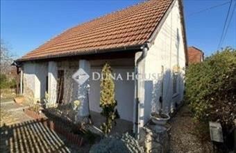 Eladó Tápiószentmártoni családi ház hirdetés (59714343)