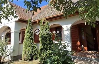 Eladó Kisoroszi családi ház hirdetés (25424726)