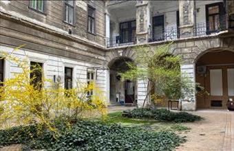 Eladó Budapest VI. kerületi tégla lakás hirdetés (76343364)