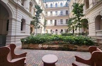 Eladó Budapest VI. kerületi egyéb lakás hirdetés (74834813)