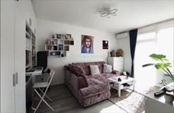 Eladó Budapest IV. kerületi csúsztatott zsalus lakás hirdetés (27333683)