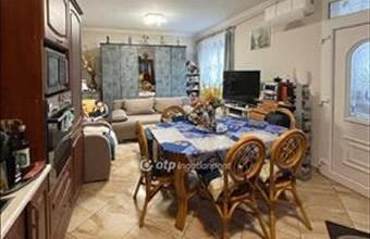 Eladó Budapest XIV. kerületi ikerház hirdetés (37623634)