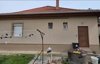 Eladó Nagyvenyimi családi ház hirdetés (43984447)