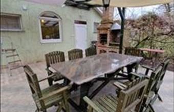 Eladó Szarvasi családi ház hirdetés (11863924)