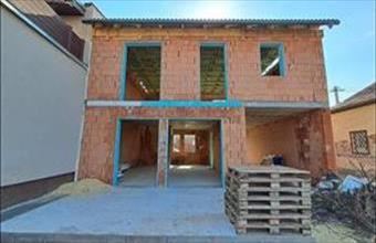 Eladó Budapest XV. kerületi családi ház hirdetés (75378937)