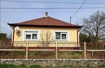 Eladó Kápolnai családi ház hirdetés (35534795)