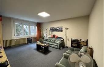 Eladó Szekszárdi csúsztatott zsalus lakás hirdetés (59355442)