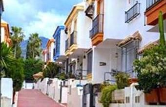 Eladó Spanyolországi sorház hirdetés (58458747)