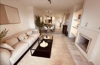 Eladó Spanyolországi tégla lakás hirdetés (97752757)