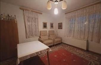 Eladó Kesznyéteni családi ház hirdetés (42836347)