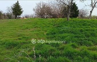 Eladó Taksonyi lakóövezeti telek hirdetés (67943247)