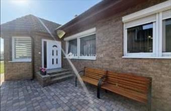 Eladó Pilisi családi ház hirdetés (34837693)