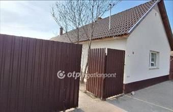 Eladó Akasztói családi ház hirdetés (38767756)