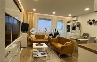 Eladó Várpalotai panel lakás hirdetés (37178433)